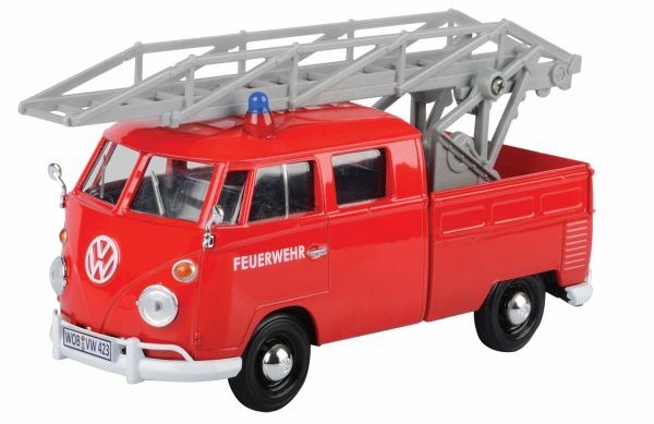 MET. AUTO 1:24 VOLKSWAGEN FIRE TRUCK W/AERIAL LADDER